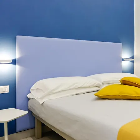 V10 - Vanvitelli 10 Неаполь