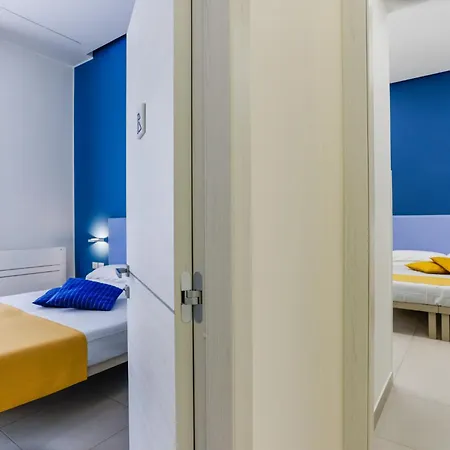 Гостевой дом V10 - Vanvitelli 10