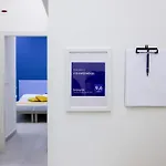 V10 - Vanvitelli 10 4* نابولي